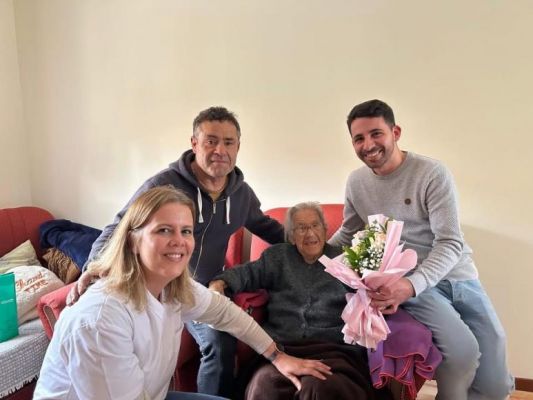 D. Ana celebra o seu 105.&ordm; Anivers&aacute;rio